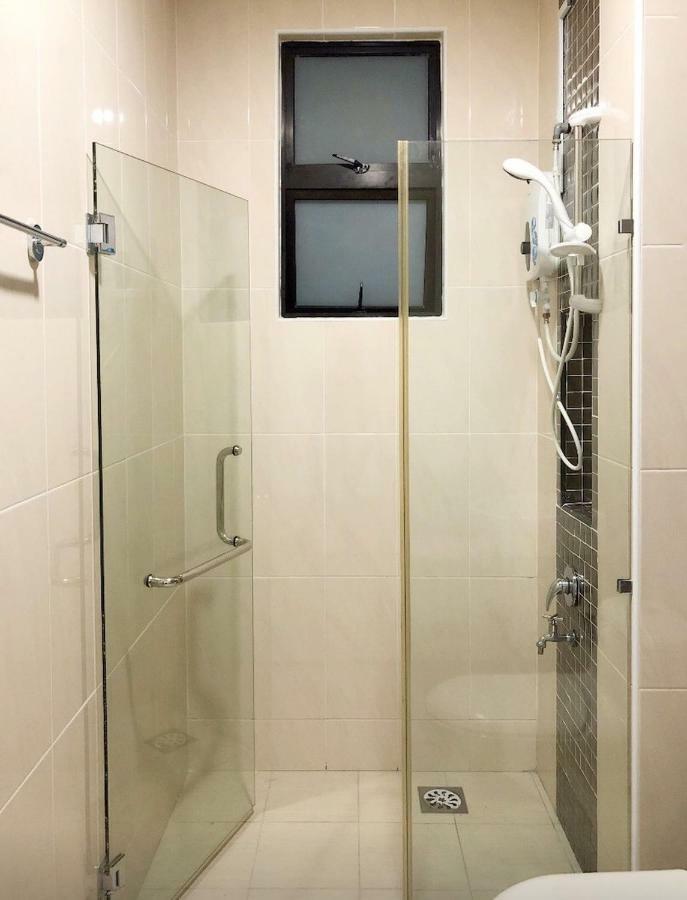 Johor Bahru Paradigm Leplatino Homestay Exteriör bild