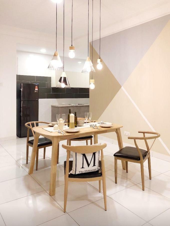 Johor Bahru Paradigm Leplatino Homestay Exteriör bild